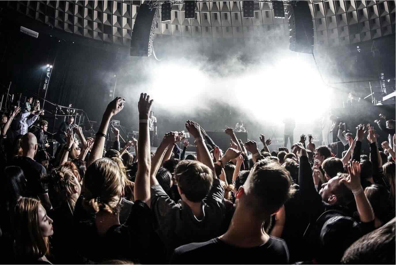 Baila De Gasolina (Keyboard-Style)